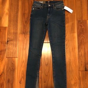 BDG skinny mid-rise jeans